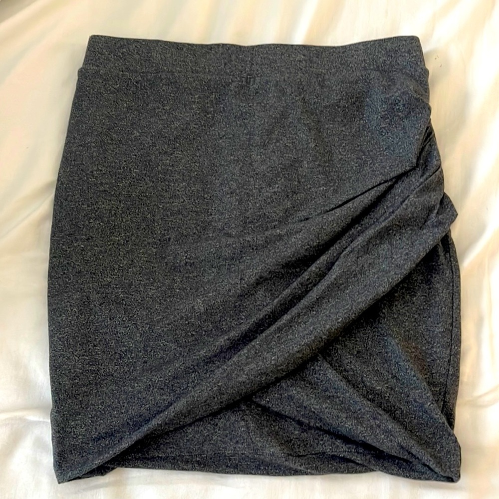 Side ruched mini skirt